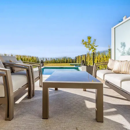 Vivi Homes - Casa Sol - Private Pool - Garden - Sea View Εστεπόνα
