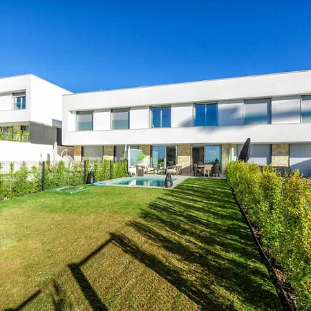 Σπίτι διακοπών Vivi Homes - Casa Sol - Private Pool - Garden - Sea View Εστεπόνα