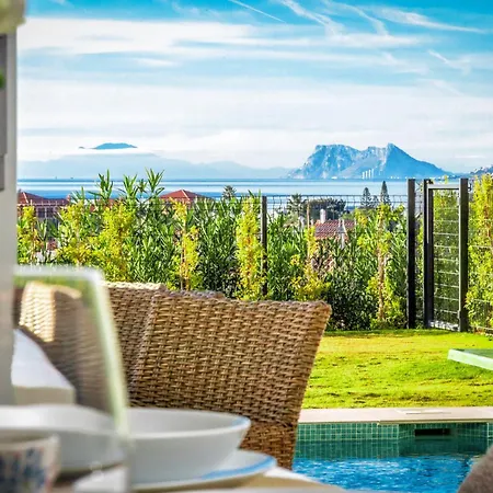 Vivi Homes - Casa Sol - Private Pool - Garden - Sea View Σπίτι διακοπών Εστεπόνα