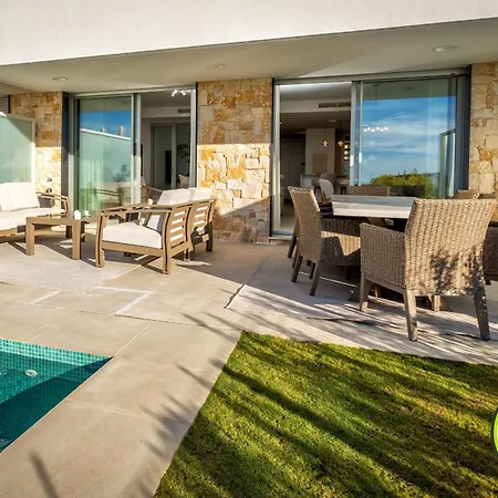 Σπίτι διακοπών Vivi Homes - Casa Sol - Private Pool - Garden - Sea View