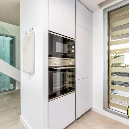Vivi Homes - Casa Sol - Private Pool - Garden - Sea View Σπίτι διακοπών *
